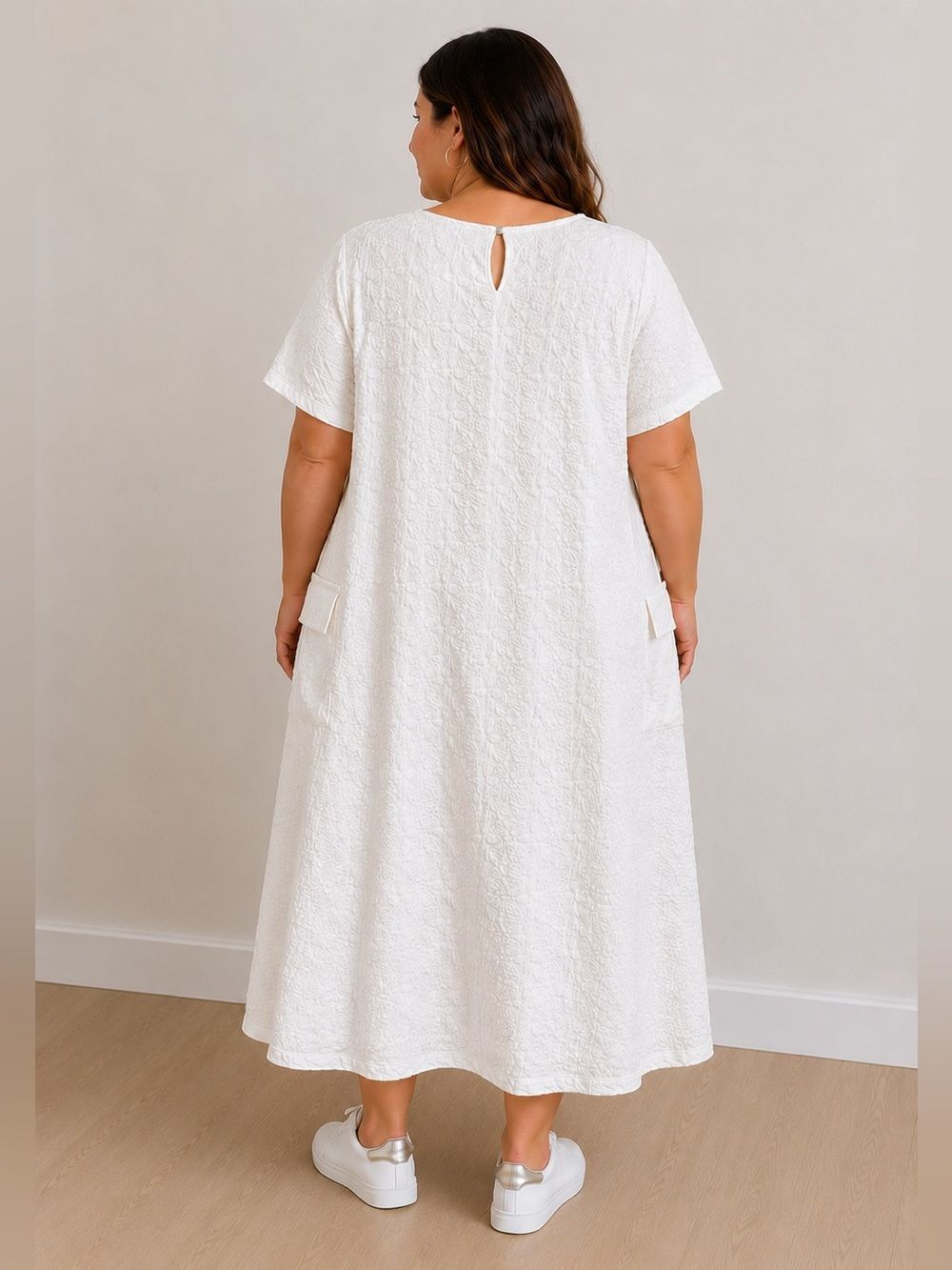 Matti Mamane Textured White Dress with Pockets Stretch.  Size XL - Picture 2 of 8